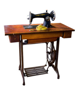 vintage singer sewing machines